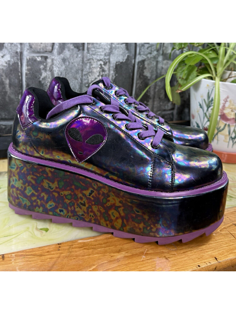 YRU Lala Alien Women’s Purple/Black Low Top Lace-Up Platform Metallic Sneakers